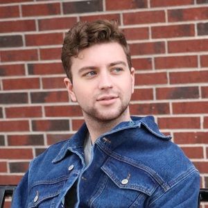 Meet your Posher, Tyler